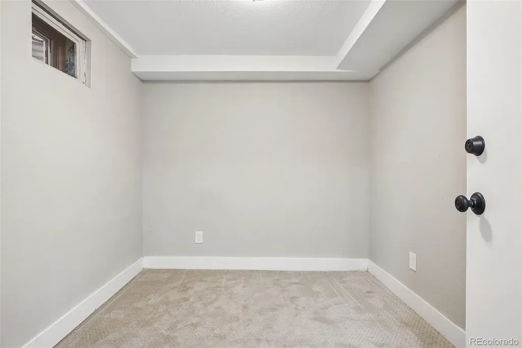 3855 N Cook Street Denver CO 80205