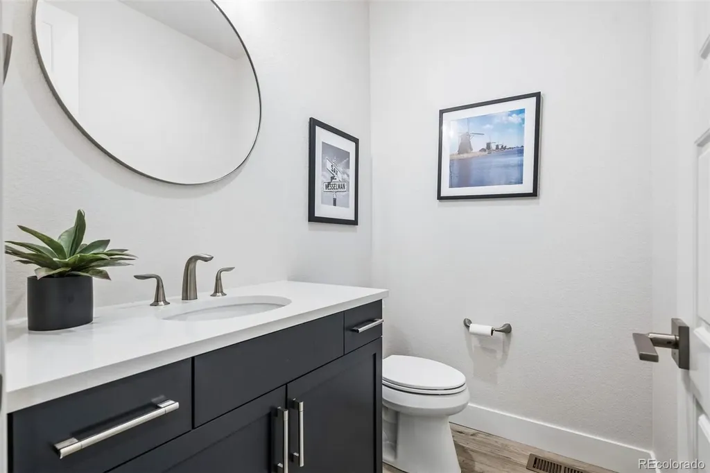 5884 Boston Street Denver CO 80238