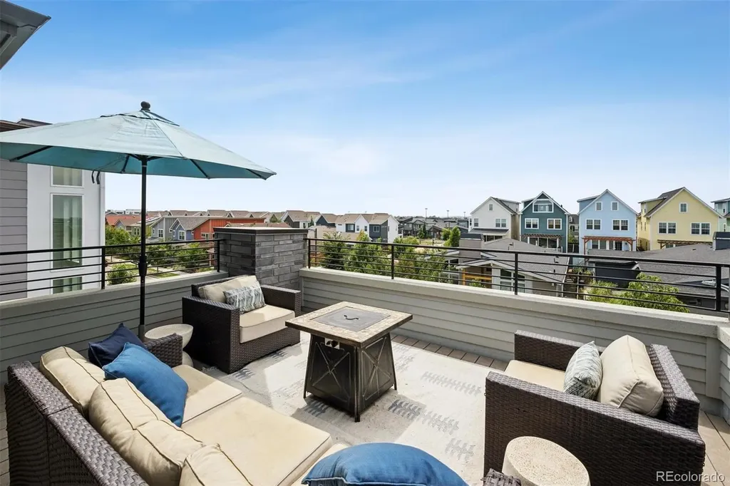 5884 Boston Street Denver CO 80238