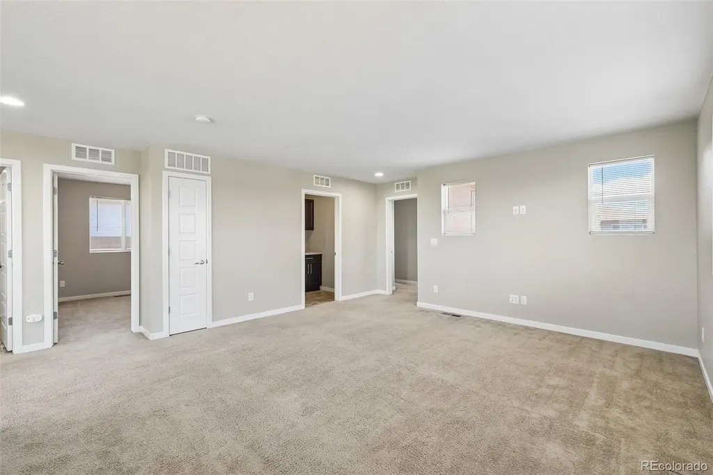 10202 Southlawn Circle Commerce City CO 80022