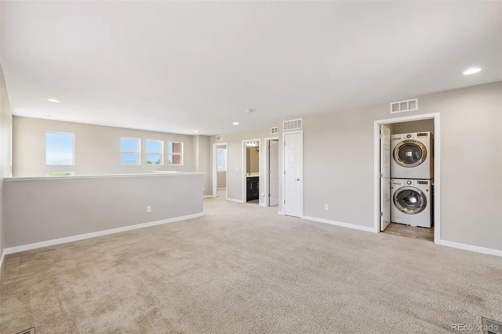 10202 Southlawn Circle Commerce City CO 80022
