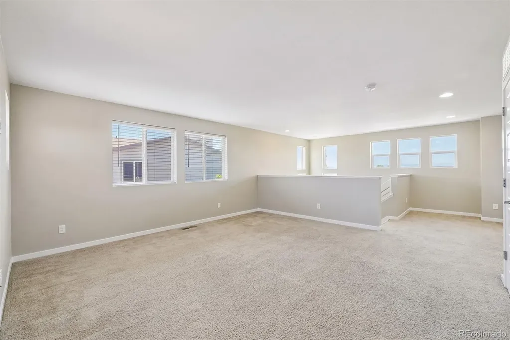 10202 Southlawn Circle Commerce City CO 80022