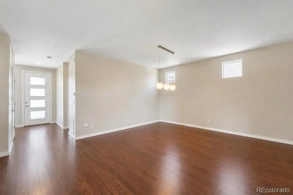 10202 Southlawn Circle Commerce City CO 80022