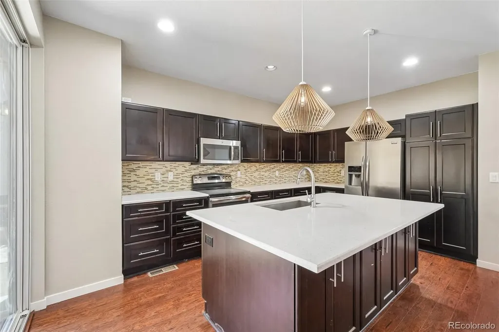 10202 Southlawn Circle Commerce City CO 80022