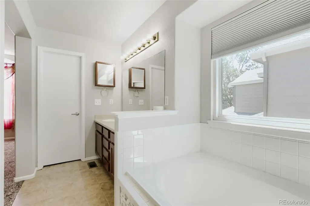5307 S Jebel Way Aurora CO 80015