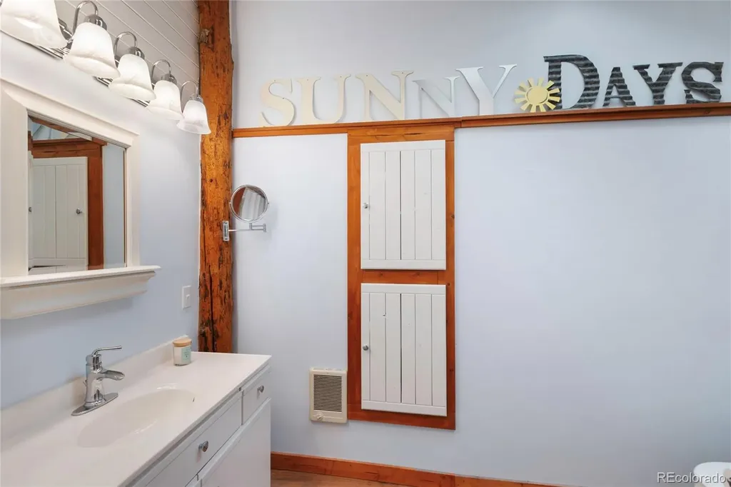 135 Daniwood Grove Florissant CO 80816