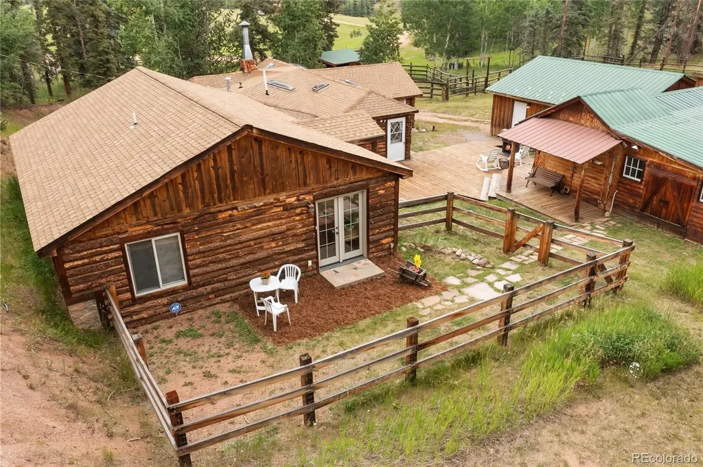 135 Daniwood Grove Florissant CO 80816