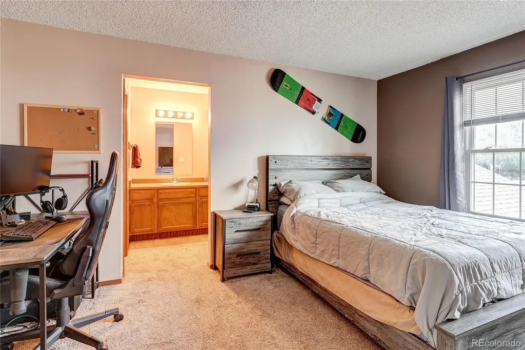 2054 S Balsam Street Lakewood CO 80227