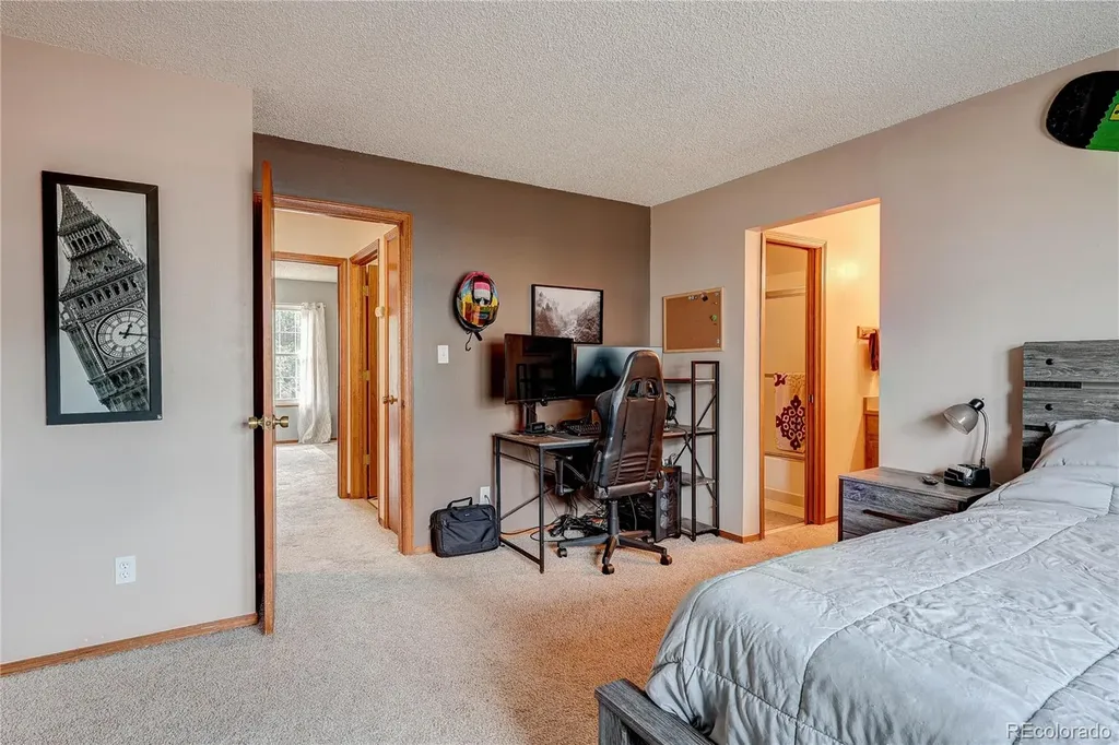 2054 S Balsam Street Lakewood CO 80227