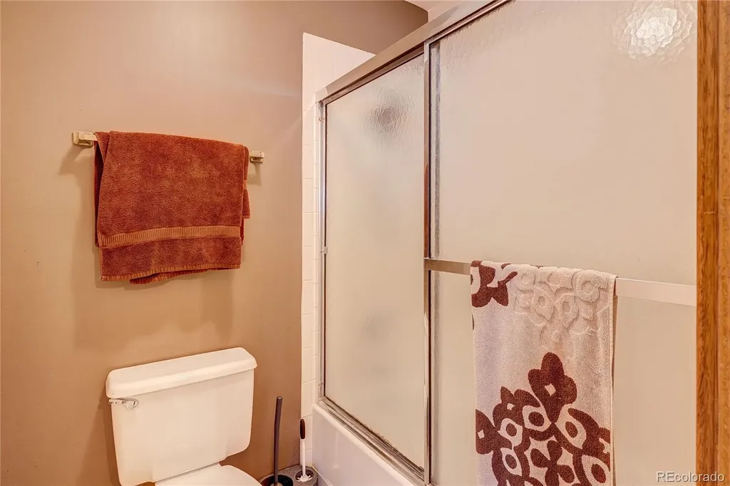 2054 S Balsam Street Lakewood CO 80227