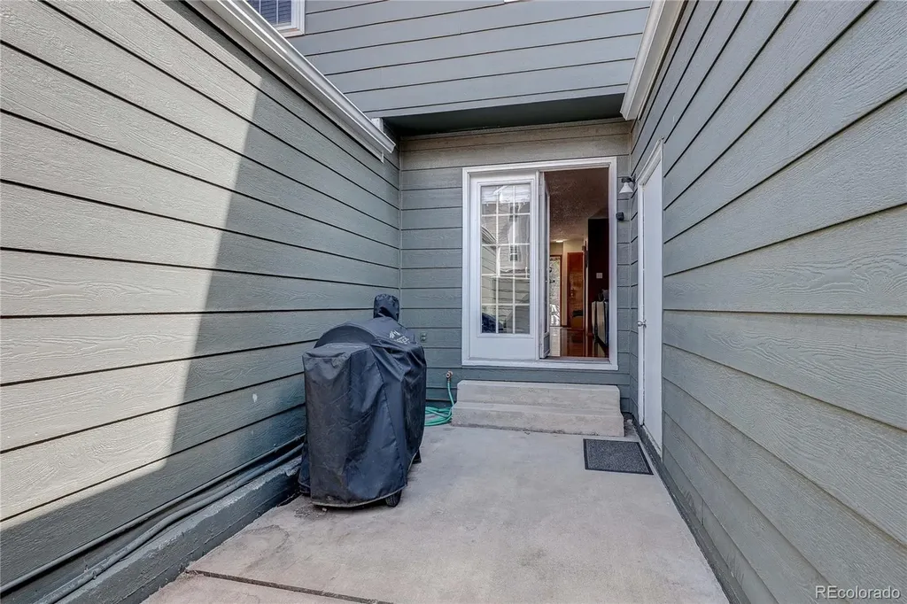 2054 S Balsam Street Lakewood CO 80227