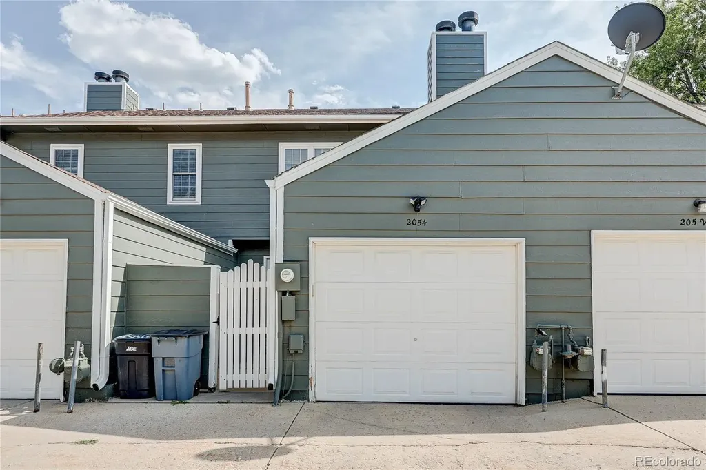 2054 S Balsam Street Lakewood CO 80227