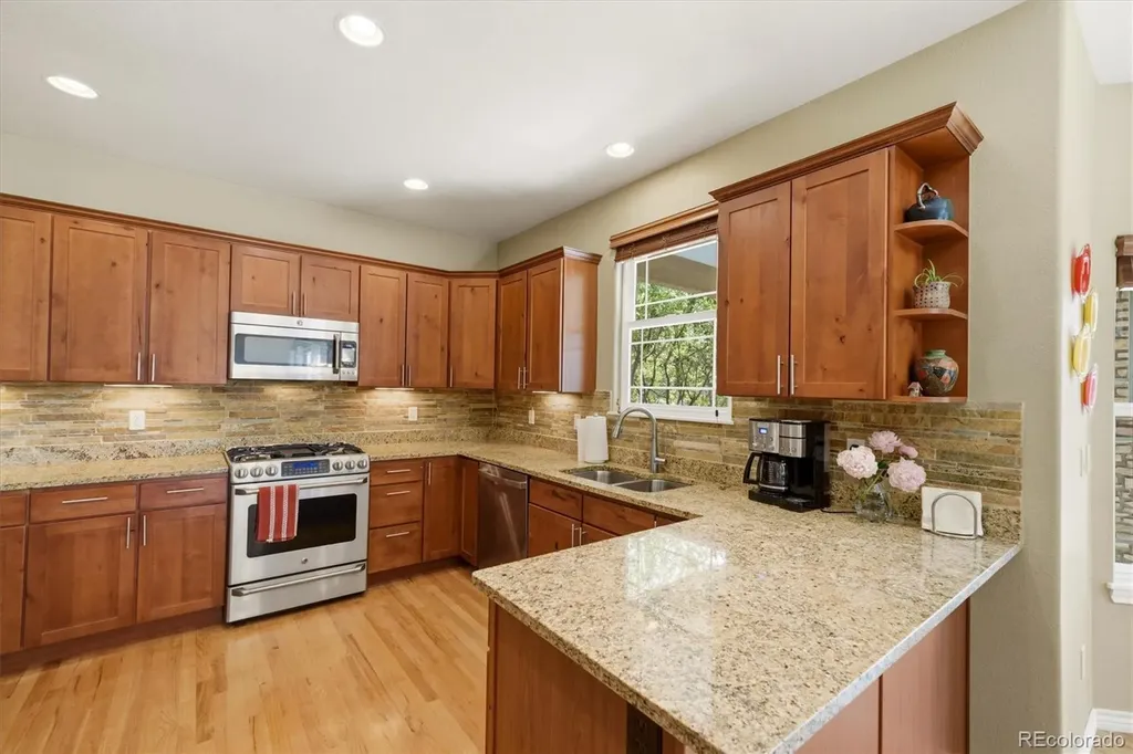 8711 Wild Horse Way Longmont CO 80504