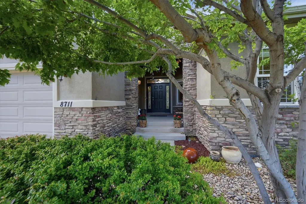 8711 Wild Horse Way Longmont CO 80504