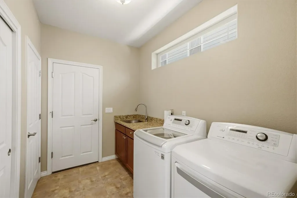 8711 Wild Horse Way Longmont CO 80504