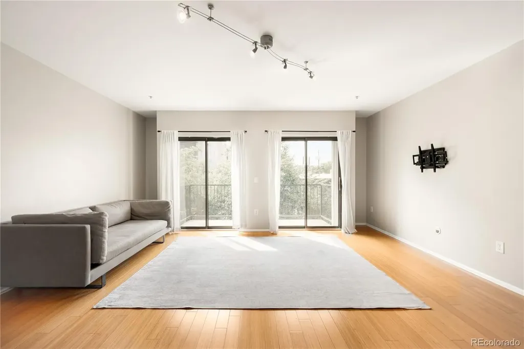 3149 Blake Street Denver CO 80205