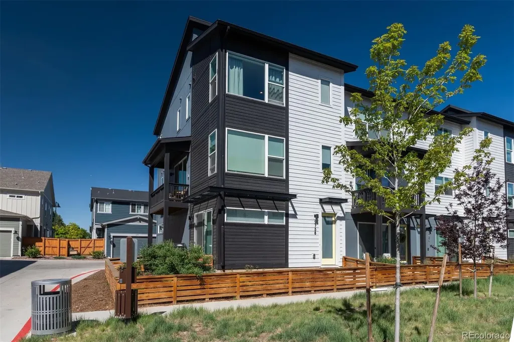 2758 W 167th Place Broomfield CO 80023