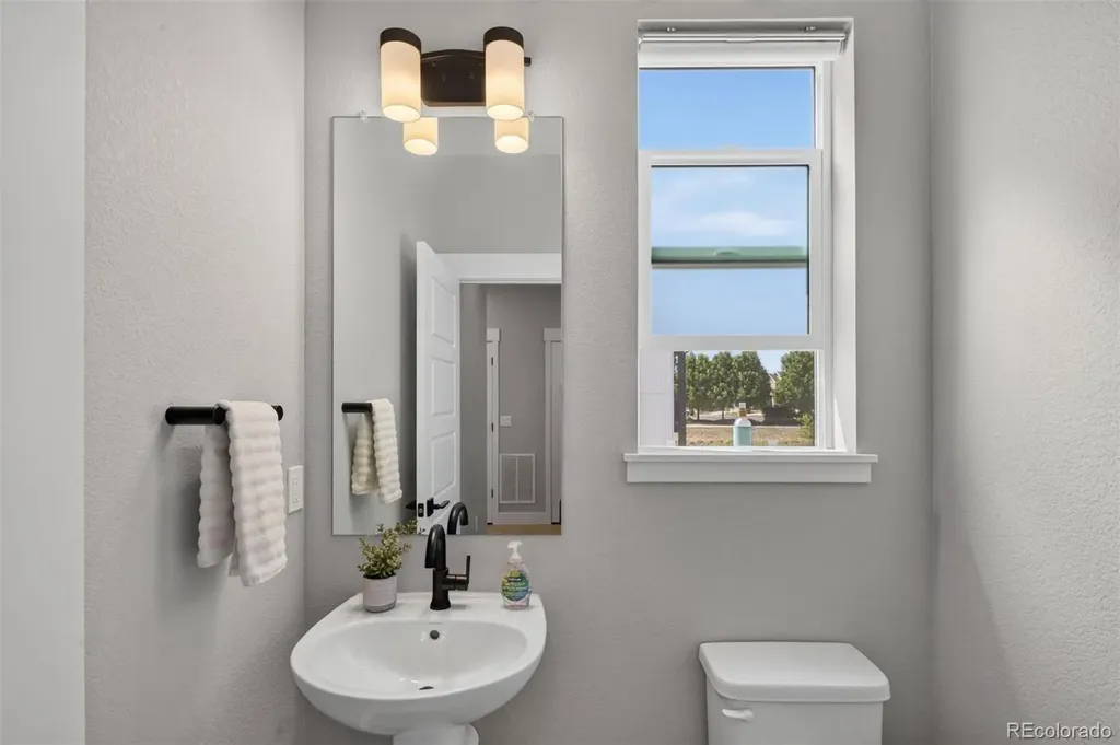2758 W 167th Place Broomfield CO 80023