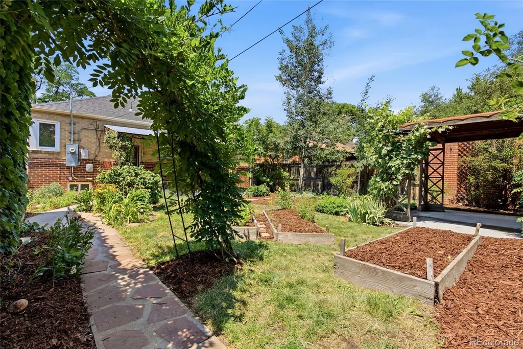 1564 S Josephine Street Denver CO 80210
