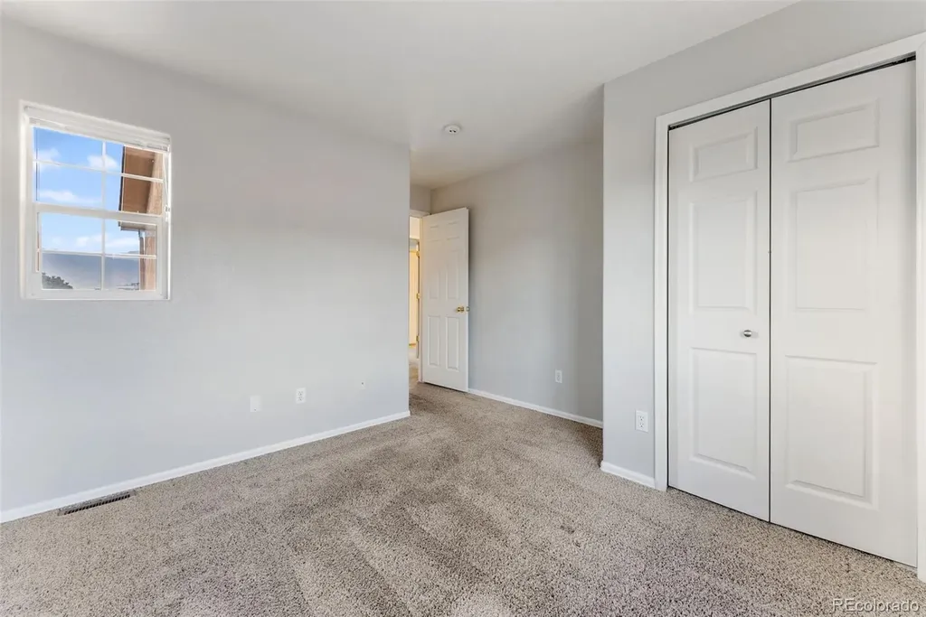 672 Cima Vista Point Colorado Springs CO 80916