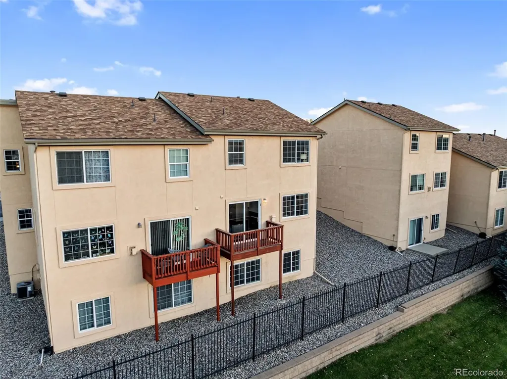 672 Cima Vista Point Colorado Springs CO 80916