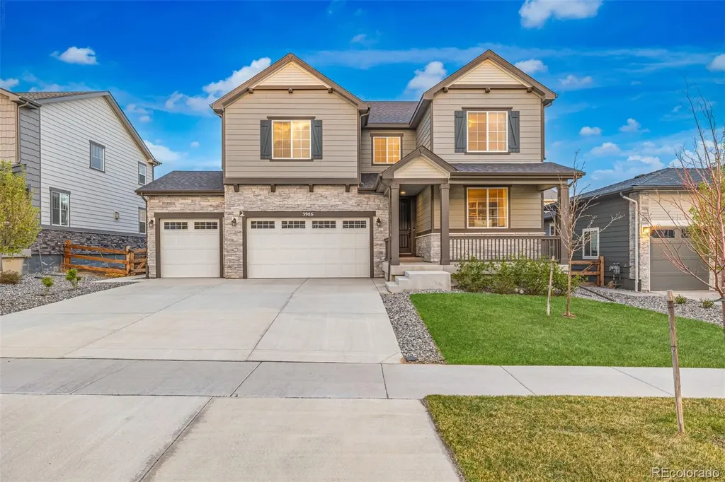 3986 Fultondale Street Aurora CO 80019