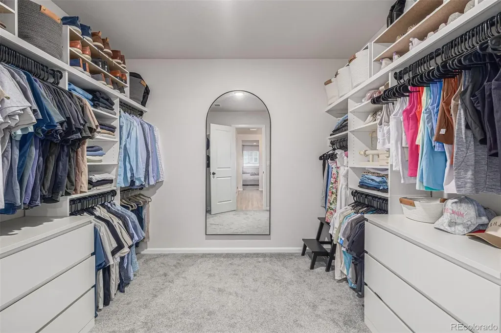 3986 Fultondale Street Aurora CO 80019