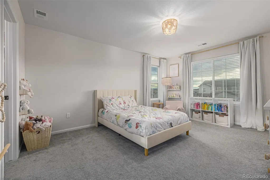 3986 Fultondale Street Aurora CO 80019