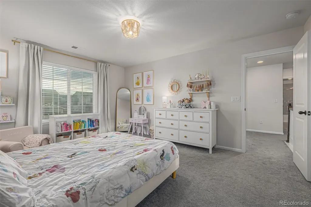 3986 Fultondale Street Aurora CO 80019