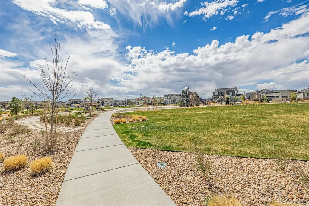 3986 Fultondale Street Aurora CO 80019