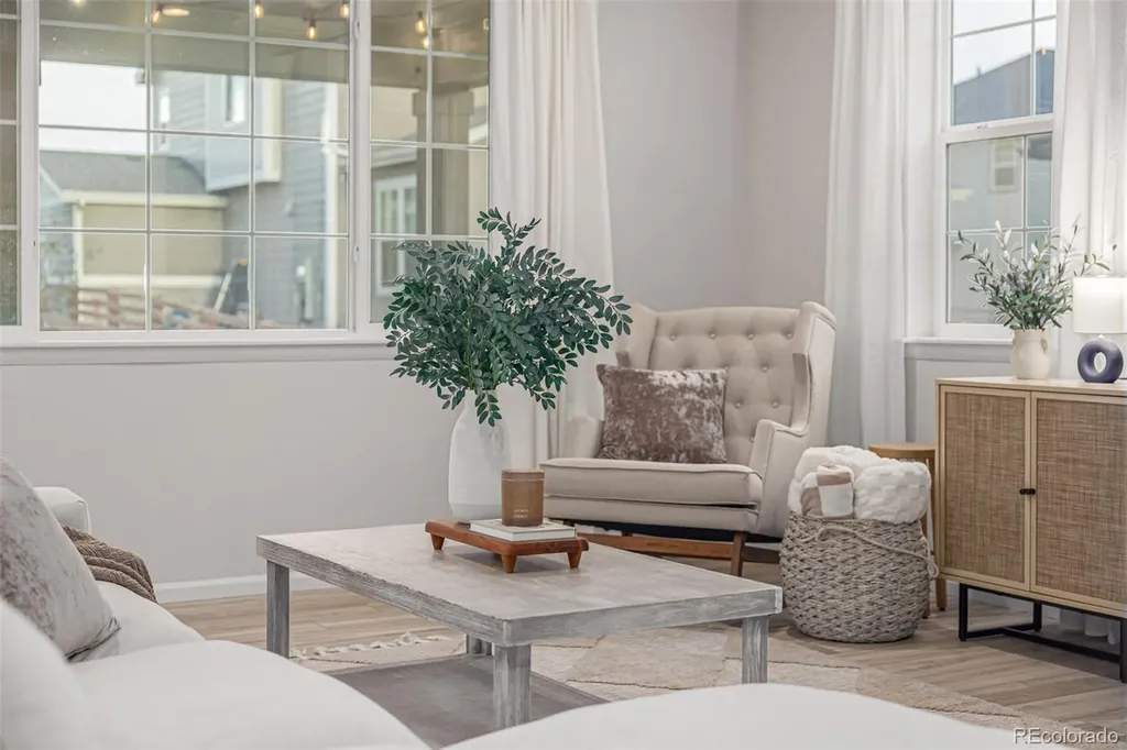 3986 Fultondale Street Aurora CO 80019
