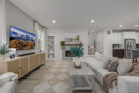 3986 Fultondale Street Aurora CO 80019
