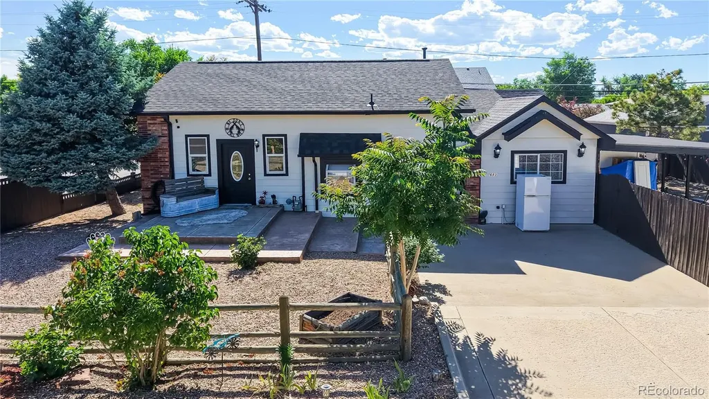 693 S 5th Avenue Brighton CO 80601