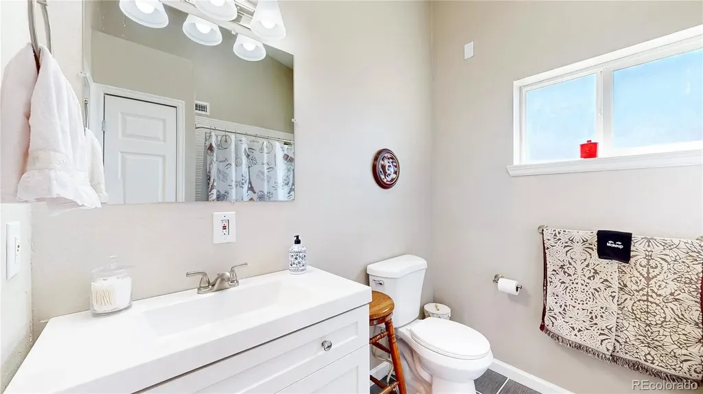 693 S 5th Avenue Brighton CO 80601