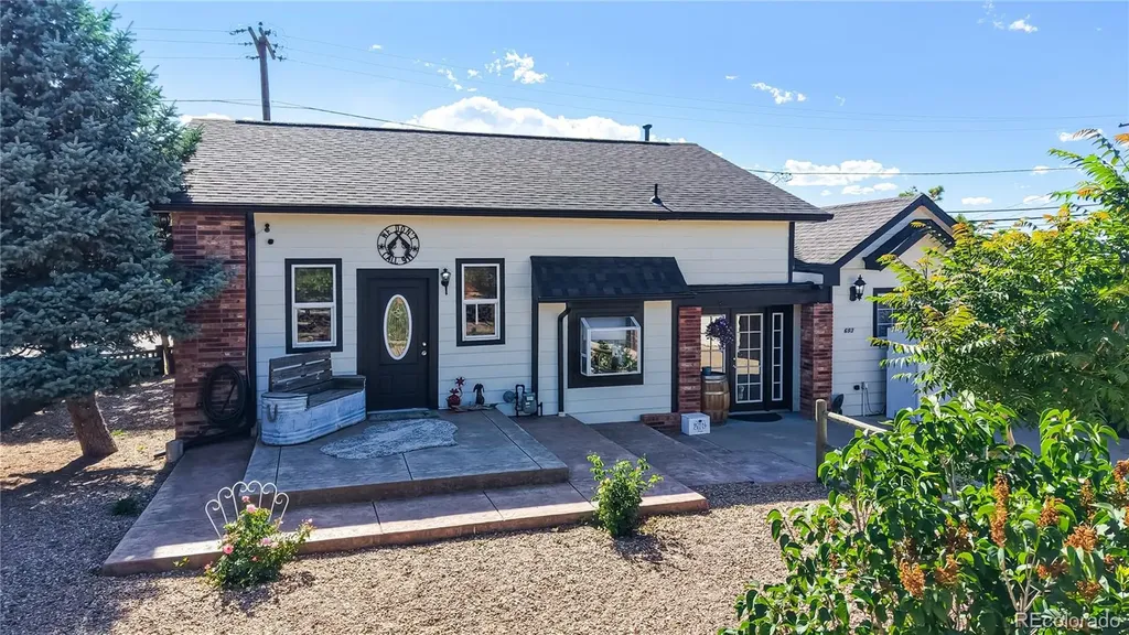 693 S 5th Avenue Brighton CO 80601