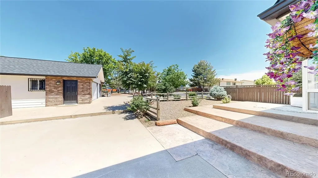 693 S 5th Avenue Brighton CO 80601