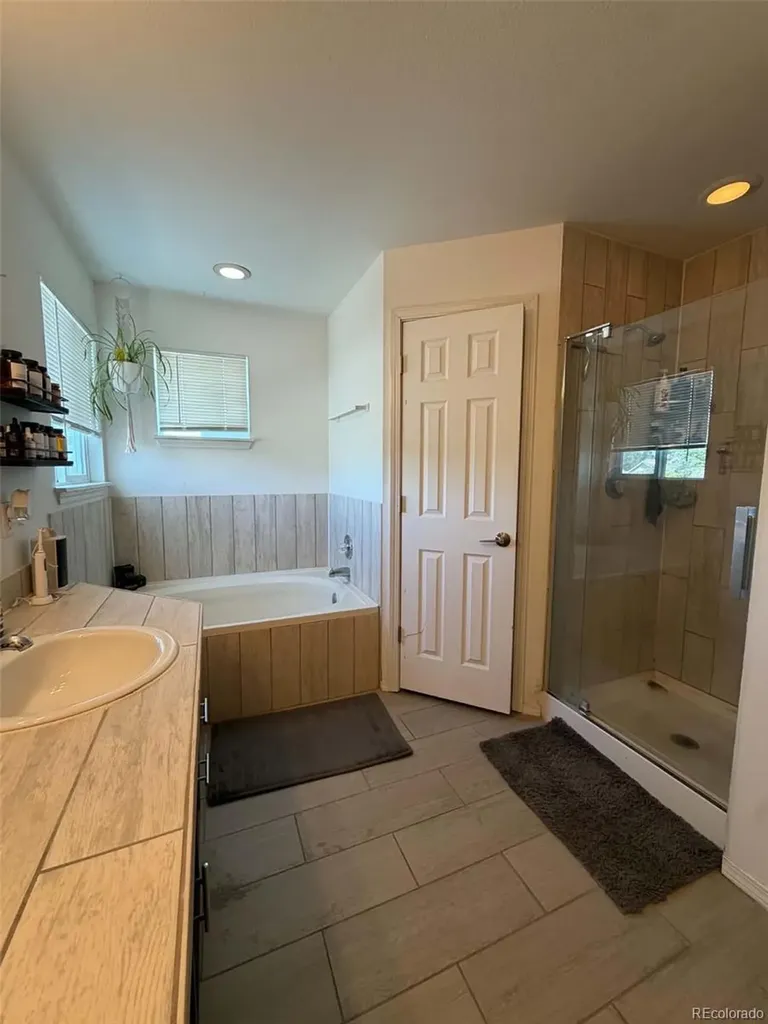 4925 Enid Way Denver CO 80239
