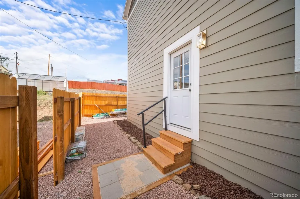 107 E May Avenue Cripple Creek CO 80813
