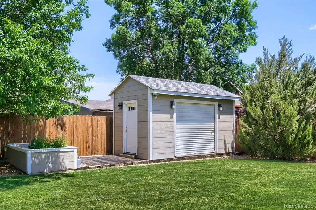 805 Waxberry Court Loveland CO 80538