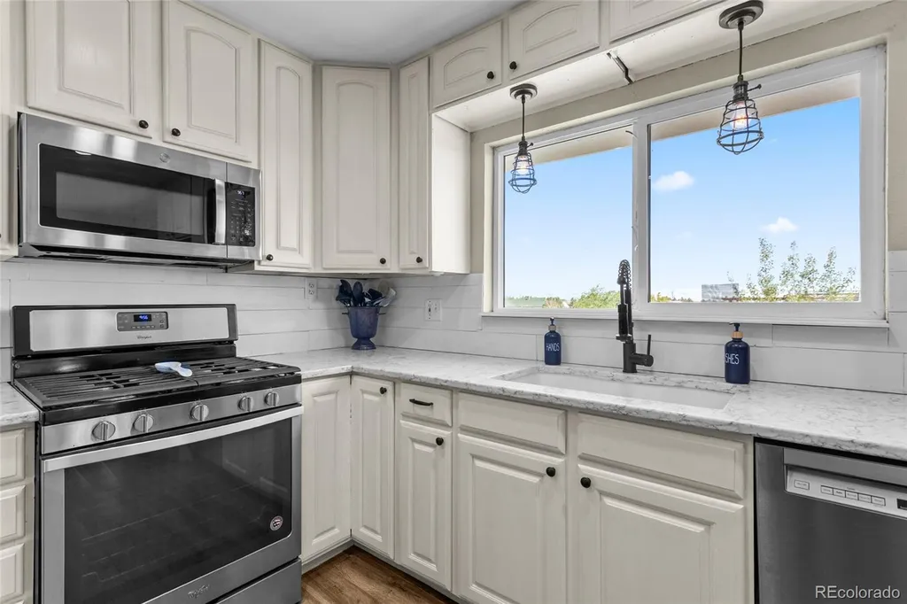 54465 E County Road 6 Strasburg CO 80136