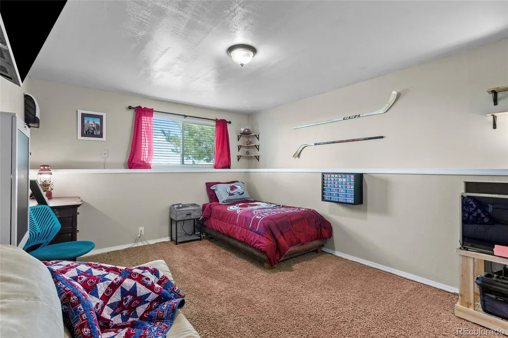54465 E County Road 6 Strasburg CO 80136