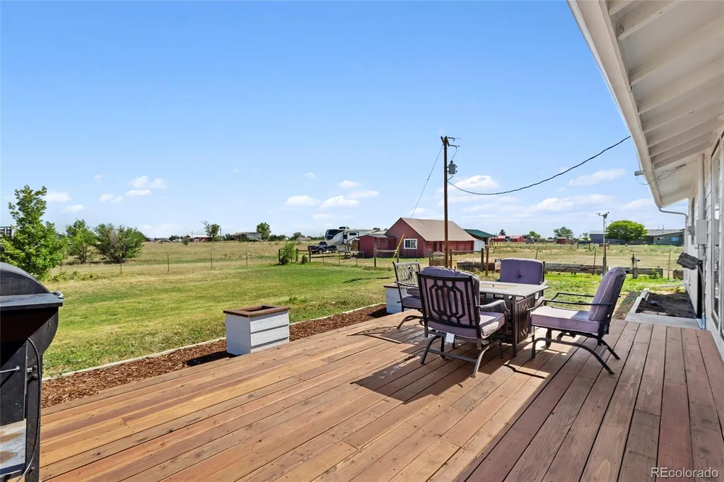 54465 E County Road 6 Strasburg CO 80136