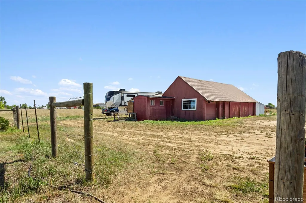 54465 E County Road 6 Strasburg CO 80136