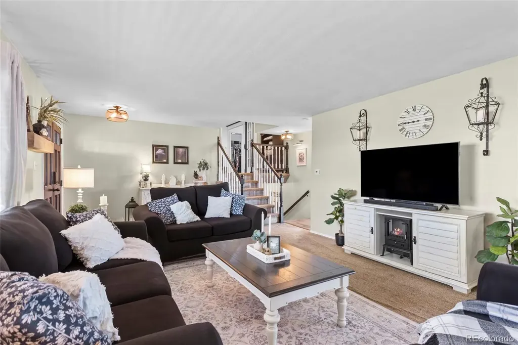 54465 E County Road 6 Strasburg CO 80136