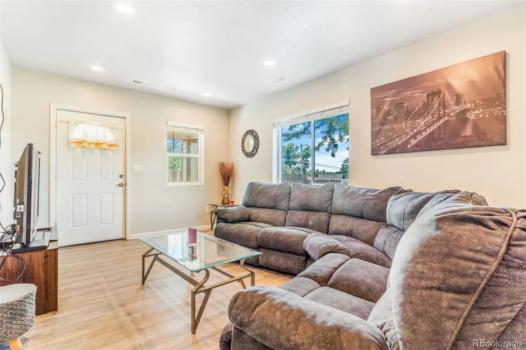 3835 W 3rd Avenue Denver CO 80219