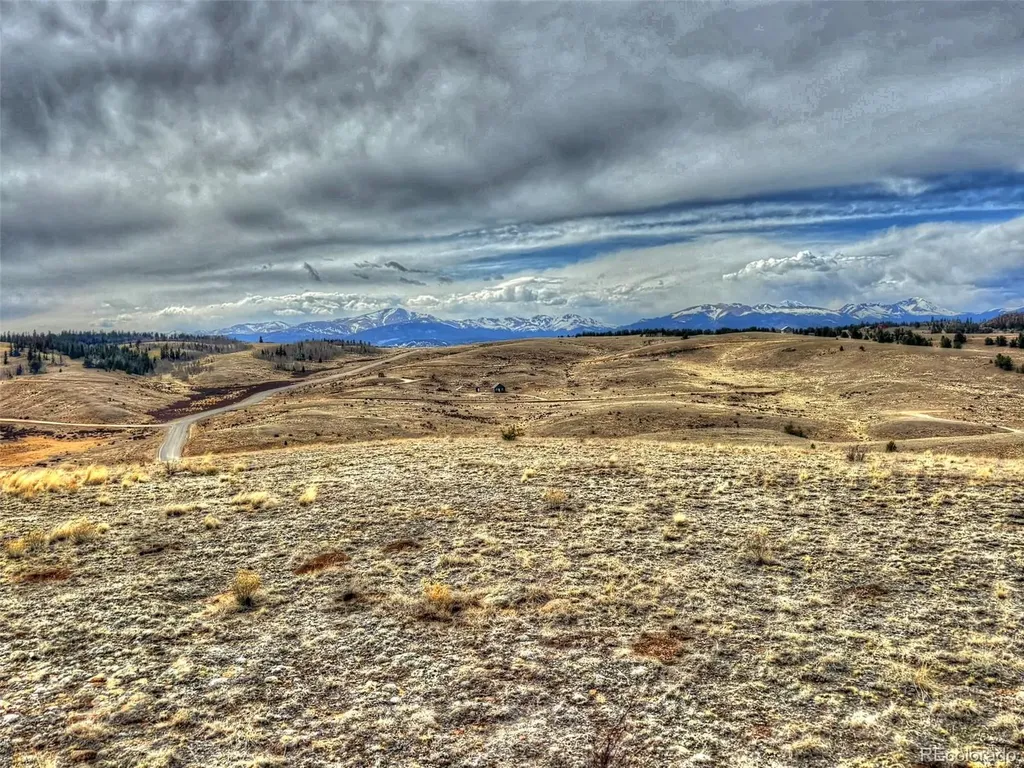317 Lippzana Road Como CO 80432