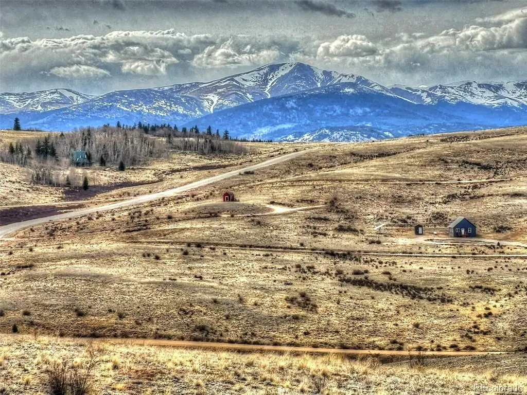 317 Lippzana Road Como CO 80432