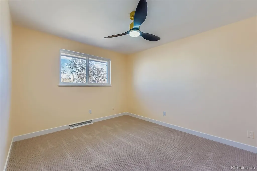 4264 W Radcliff Avenue Denver CO 80236
