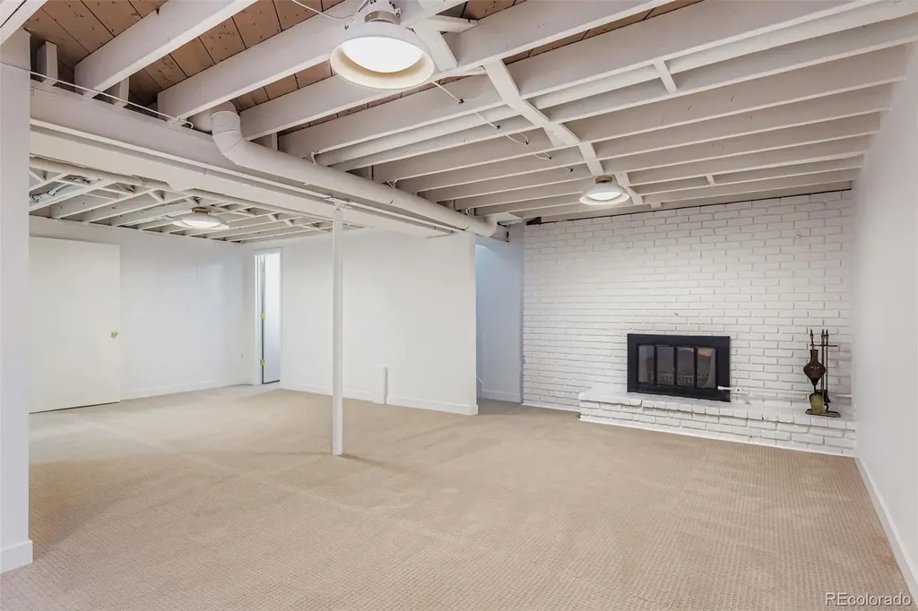4264 W Radcliff Avenue Denver CO 80236