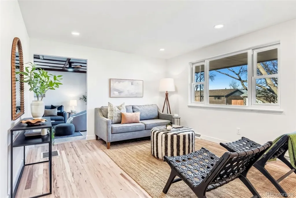 4264 W Radcliff Avenue Denver CO 80236